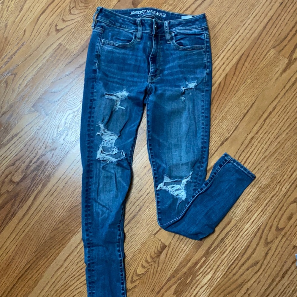 American Eagle ripped skinny jean